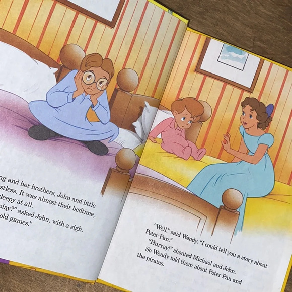 Walt Disney’s Peter Pan first edition hardback book - Picture 6 of 10